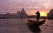 Benvenuto Limos Offers Tour En Route From Venice