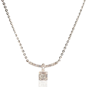 Delicate emerald-cut Diamond Necklace