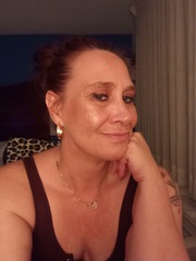 Female 50 Blue eyes.nice shape 5ft4
